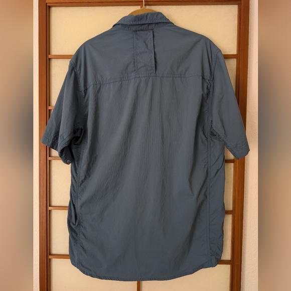 REI Men's Small Short Sleeve Button Up Shirt - Picture 2 of 4
